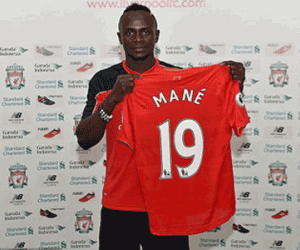 Liverpool chính thức đón tân binh đắt giá kỷ lục