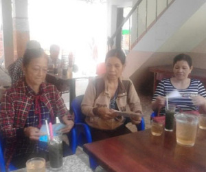 Cách chức Chủ tịch xã “giữ hộ” tiền hỗ trợ người nghèo