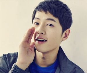 Công ty quản lý phủ nhận tin Song Joong Ki có bạn gái bí mật
