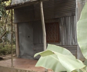 Ghen tuông, ông lão đánh nhân tình hỏng một mắt
