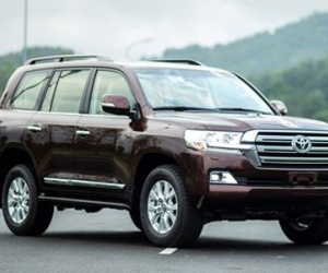 Xe Toyota tăng giá cao nhất 870 triệu đồng ở Việt Nam