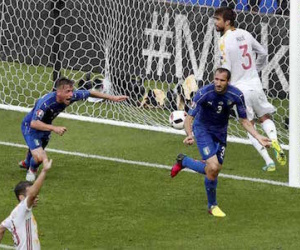 Đức vs Italia: Boong-ke thách thức “xe tăng”