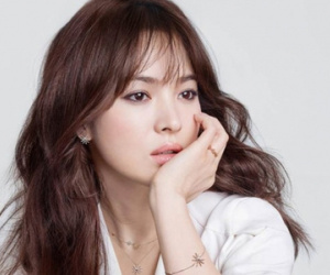 Song Hye Kyo lần đầu chia sẻ về người mẹ giấu kín