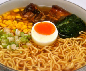 Đại gia thu hơn 20.000 tỷ đồng mỗi năm nhờ bán mỳ gói cho người Việt