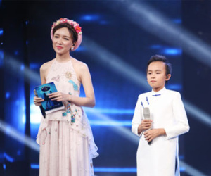 Hồ Văn Cường "lẳng lơ", Gia Khiêm bị mất giọng