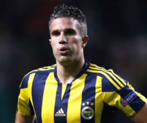 Van Persie tìm đường trở lại Ngoại hạng Anh
