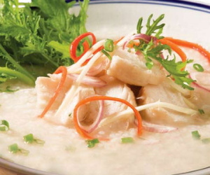 Bé gái sốc phản vệ sau khi ăn cháo cá lóc