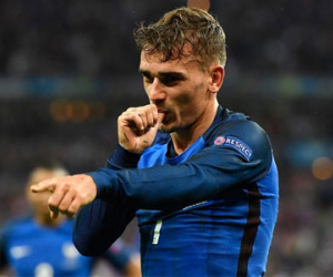 Griezmann, người kế nhiệm Messi hay truyền nhân của Zidane?