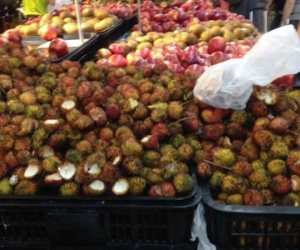 Hình ảnh khó tin của một số người Việt tại siêu thị