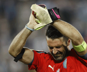 Pogba: "Rất buồn khi nhìn thấy Buffon khóc"