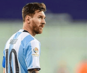 Báo Argentina đưa tin Messi rút lại quyết định từ giã đội tuyển quốc gia
