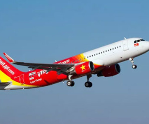 Hành khách Vietjet có số vé nhưng lên máy bay vẫn phải xin... ngồi nhờ vì không có chỗ