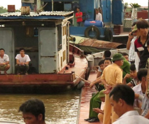 Đã tìm thấy thi thể bé trai 8 tuổi trong vụ chìm tàu