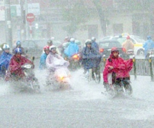 Miền Bắc mưa to, ngoài khơi gió mạnh