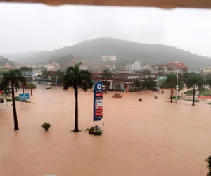 Mưa dữ dội ở Quảng Ninh, 1 người chết, 1 bị thương