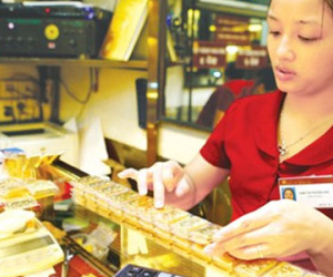 Vàng tăng sốc, không nên “lướt sóng”