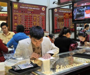 Vàng vượt 38,5 triệu: Bùng nổ trên đỉnh giá