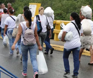 500 phụ nữ Venezuela vượt biên tìm thực phẩm