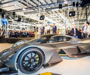 Aston Martin sản xuất siêu xe F1 đường phố giá 4 triệu USD