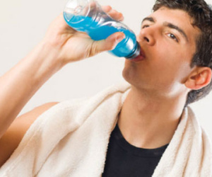 Nước ngọt có ga làm hại khả năng đàn ông