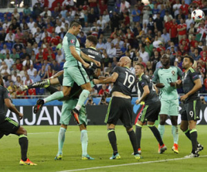 Ronaldo đưa Bồ Đào Nha vào chung kết Euro 2016