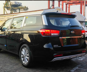Thuế đẩy giá xe Kia Sedona lên gần 1,4 tỷ đồng