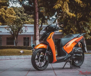9X Hà thành chi 60 triệu Đồng độ Honda SH cực ngầu