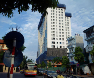 "Chốt" 45 ngày phá dỡ 1 tầng sai phạm của nhà 8B Lê Trực
