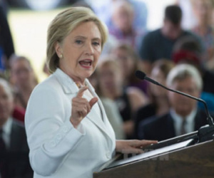 Hạ viện Mỹ yêu cầu cấm bà Clinton truy cập dữ liệu mật