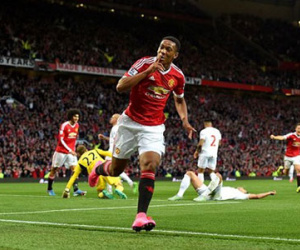 Martial cảm thấy không hạnh phúc ở Manchester