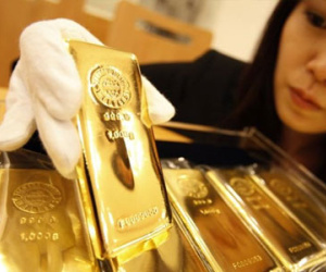 Người Nhật đổ xô đi mua vàng và gửi ra nước ngoài