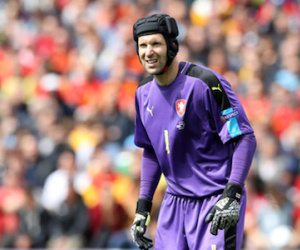 Thủ môn Cech giã từ sự nghiệp quốc tế
