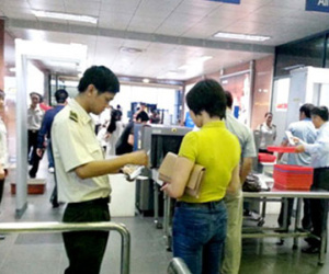 Phạt nữ hành khách 7,5 triệu do đi máy bay bằng giấy tờ giả