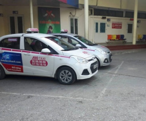 BV Nhi Trung ương: Tiết lộ sốc giá bán "lốt" cho taxi ABC độc quyền