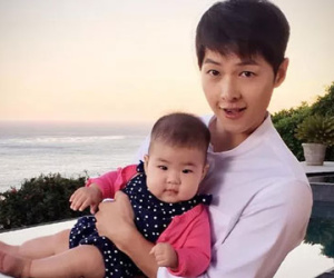 Chương Tử Di khoe ảnh con gái chụp cùng Song Joong Ki