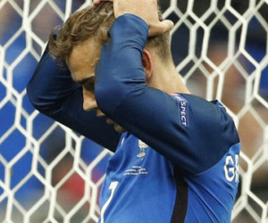 Griezmann lên ngôi Vua phá lưới trong nỗi buồn vô hạn