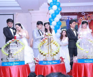 Ba chị em ruột tổ chức chung đám cưới tại Vũng Tàu