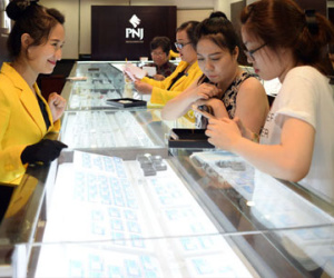 Giá vàng biến hoá khó lường, nhà đầu tư khó tiếp cận