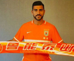 Graziano Pelle rời Southampton tới Shandong Luneng