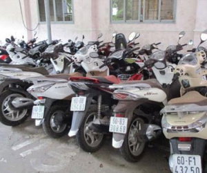 3 thanh niên mang 22 xe máy "xịn" đi cầm hơn nửa tỷ đồng