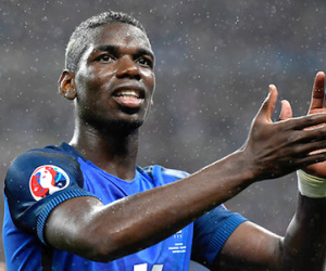 Bất chấp tất cả, Man United quyết mua Pogba