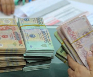 CEO có mức lương cao nhất: 240 triệu đồng/tháng