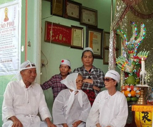 Hơn trăm cháu chắt tiễn đưa cụ bà 123 tuổi ở Sài Gòn