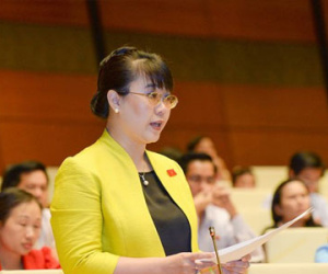 Bà Nguyệt Hường “ỉm” chuyện có 2 quốc tịch nên mất tư cách đại biểu Quốc hội