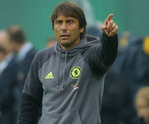 Chelsea thất trận trong ngày ra mắt của Conte