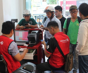 Người Sài Gòn lần đầu mua vé số tự chọn giải thưởng 12 tỷ