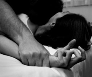 Nổi máu 35, thanh niên đòi bà chủ phục vụ tình dục