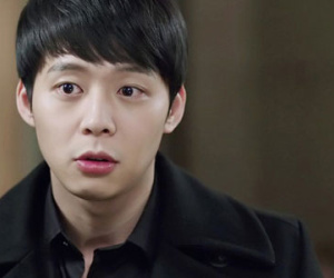Park Yoochun có thể bị kết tội mua dâm, lừa đảo