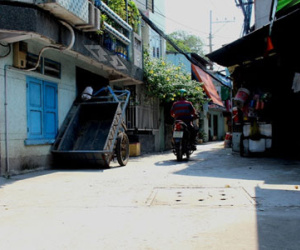 Truy sát dưới cầu Tân Thuận: Cô gái khóc lóc van xin hung thủ nương tay
