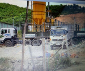 Sợ chở chất thải Formosa, xe tải đột ngột quay về Hà Tĩnh